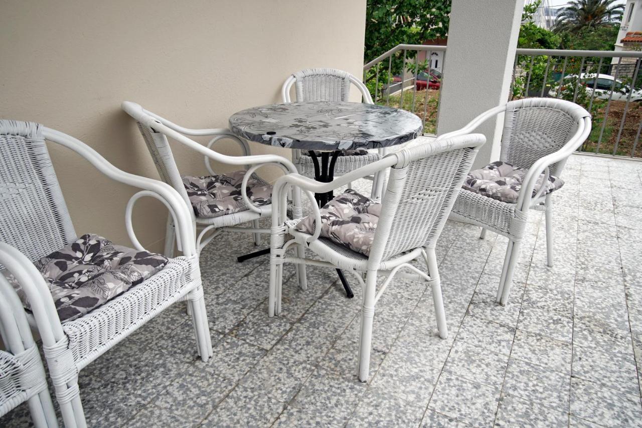 HOUSE - Apartman SARAH Kastela Bagian luar foto