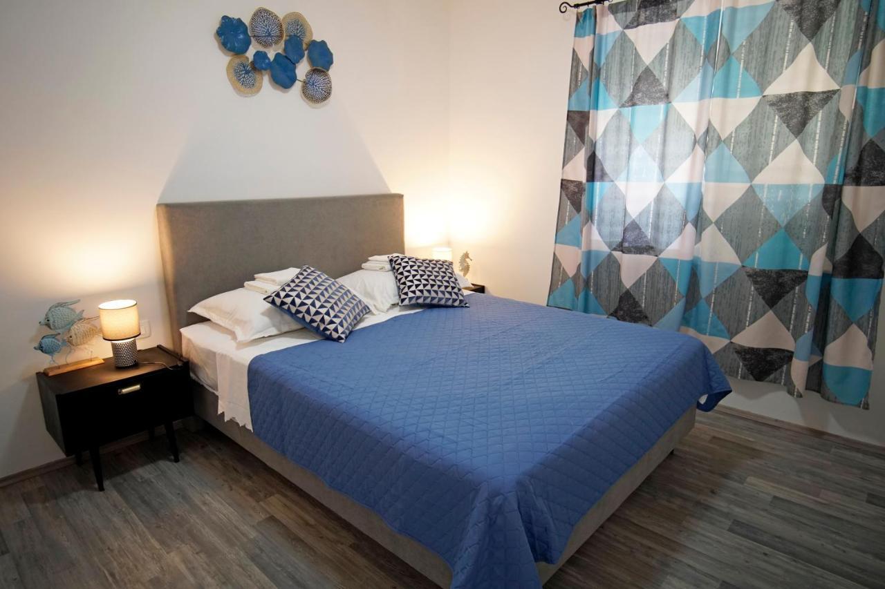 HOUSE - Apartman SARAH Kastela Bagian luar foto