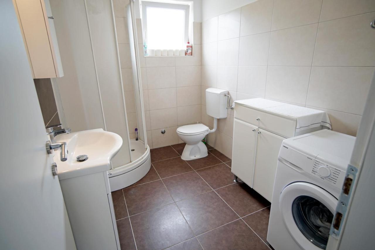 HOUSE - Apartman SARAH Kastela Bagian luar foto