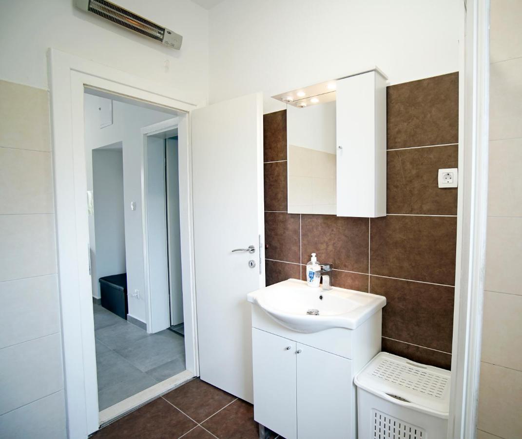 HOUSE - Apartman SARAH Kastela Bagian luar foto